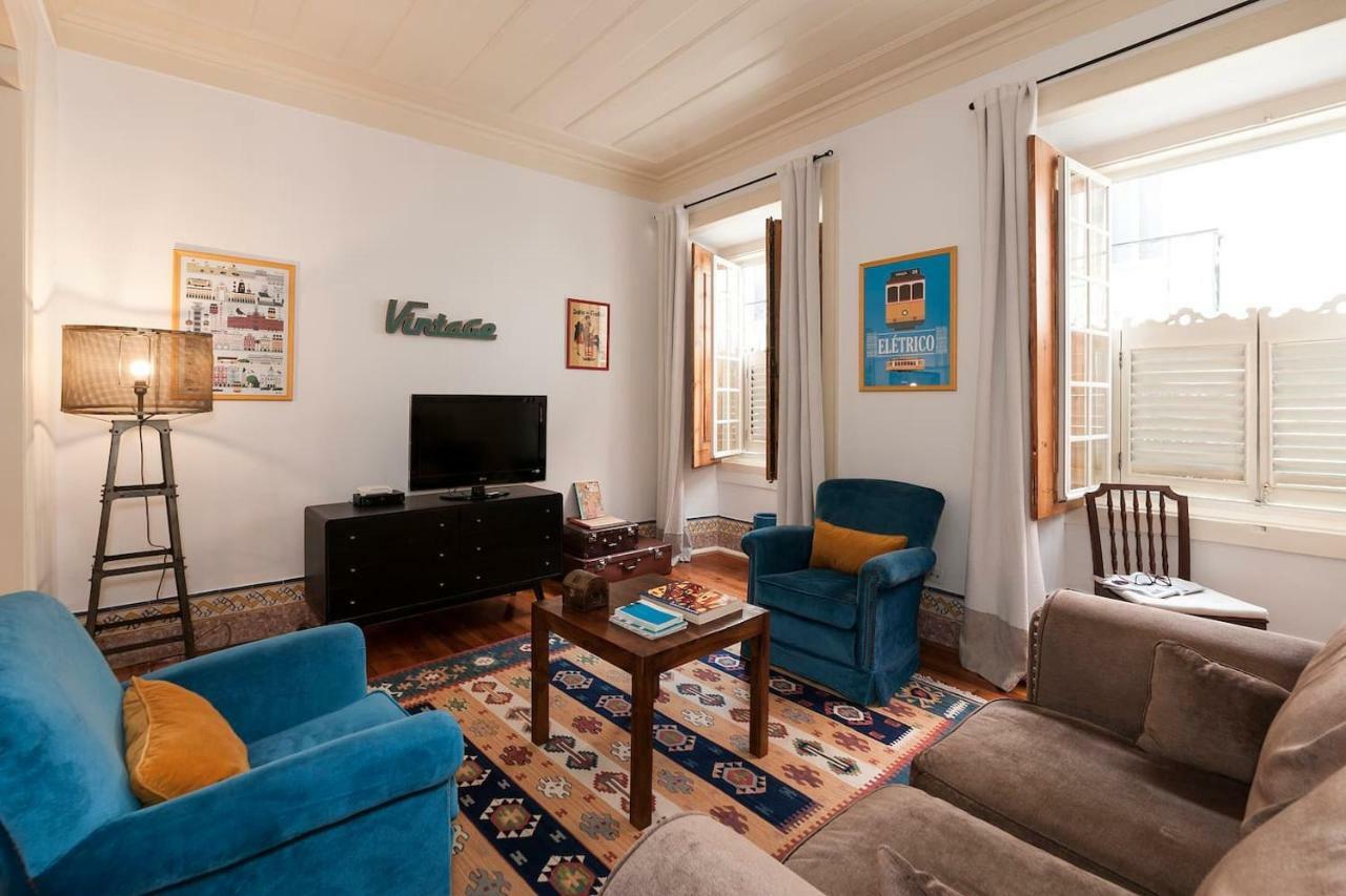 2 Bedroom Apartment With Patio Next To Avenida Da Liberdade Lisbon Exterior photo