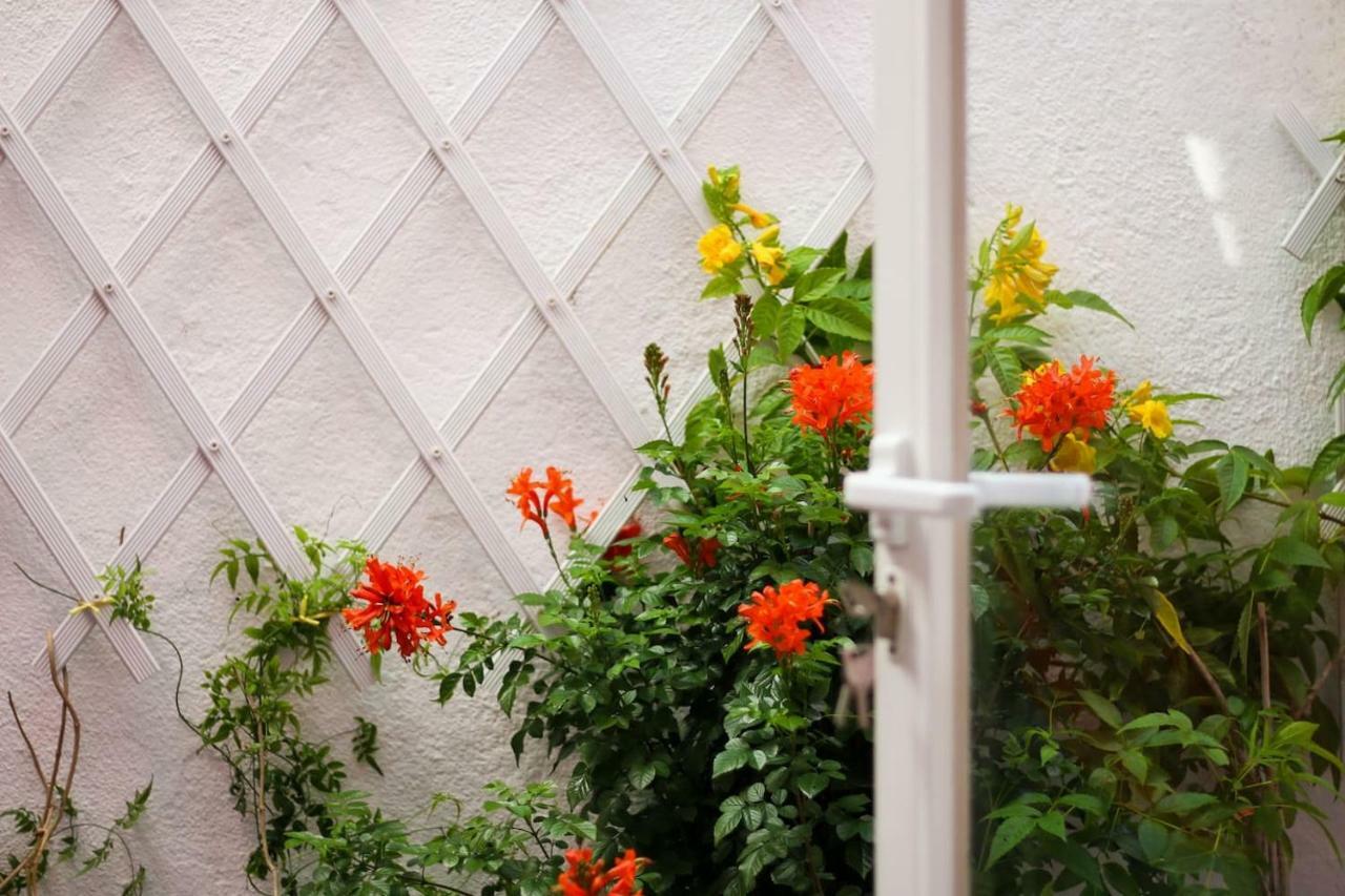 2 Bedroom Apartment With Patio Next To Avenida Da Liberdade Lisbon Exterior photo